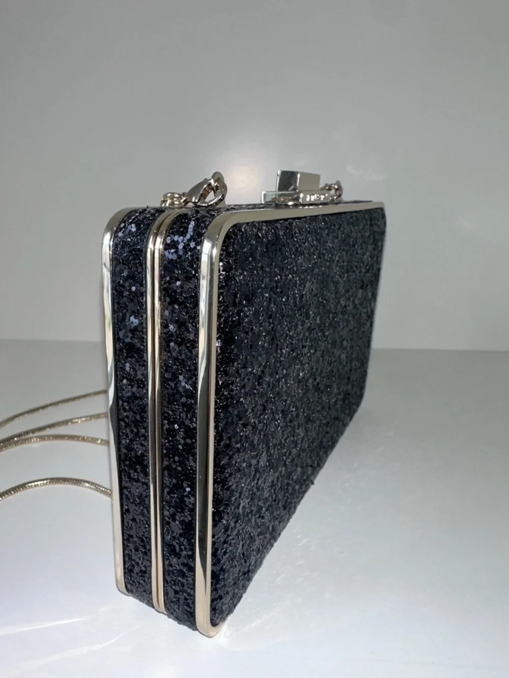 Henri Bendel Black Glitter Minaudiere w/ Gold Tone Shoulder Bag EUC - Picture 4 of 5